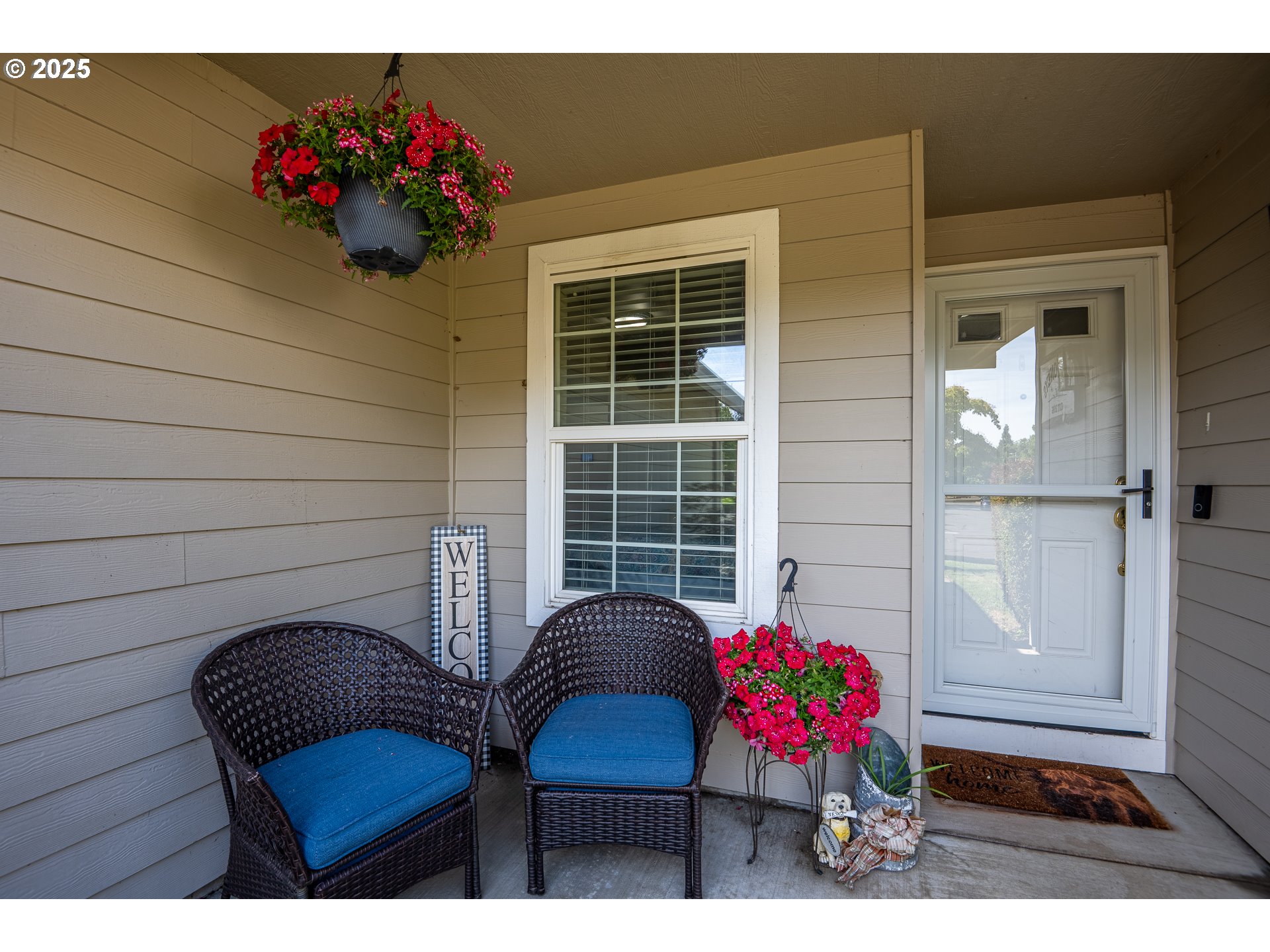 3479 Quail Ridge Lane Eugene, OR 97404 - Photo 4 of 33 Gallery Image 4