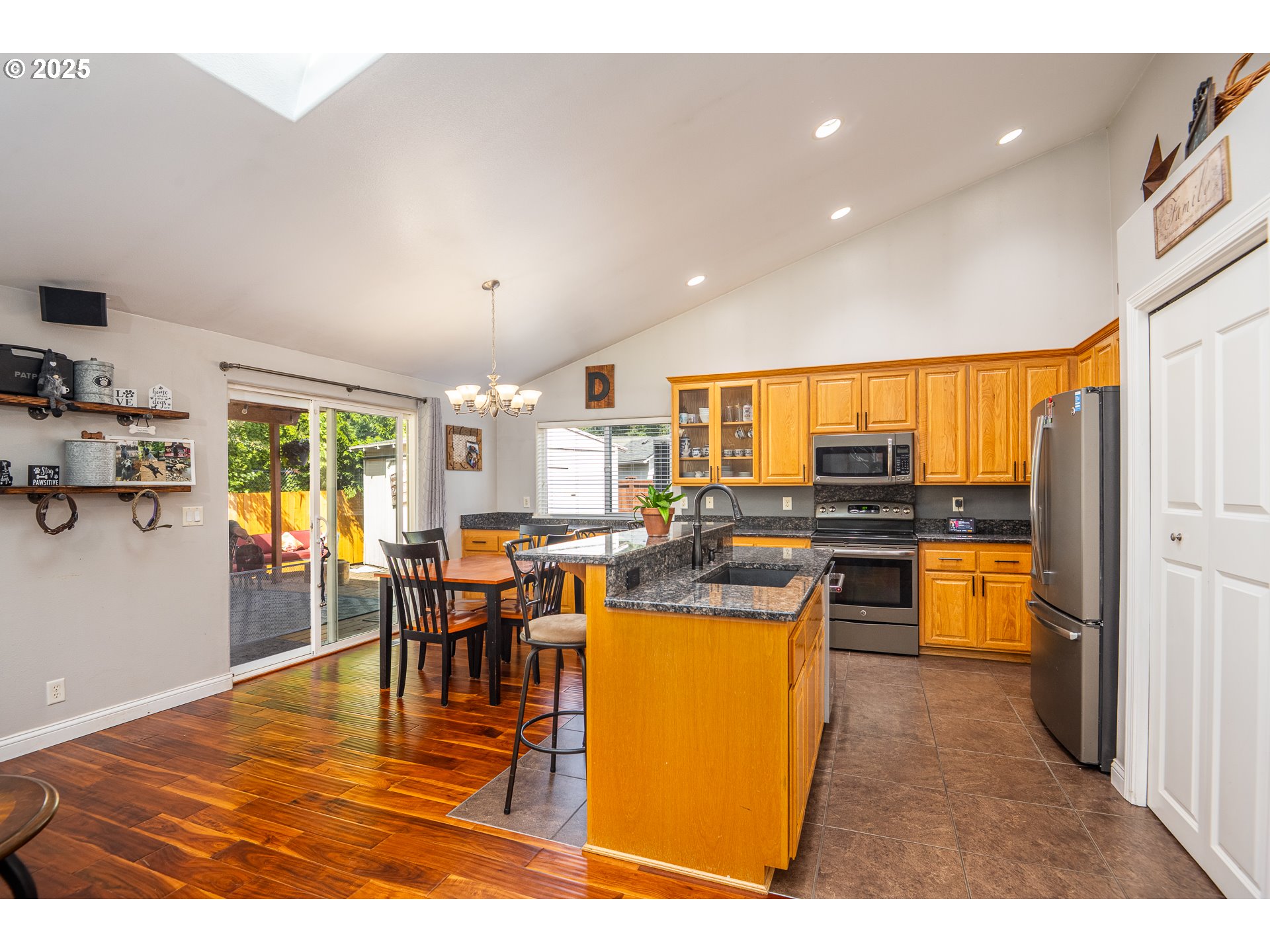 3479 Quail Ridge Lane Eugene, OR 97404 - Photo 6 of 33 Gallery Image 6