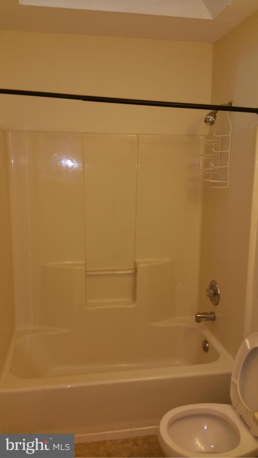 6617 Ronald Road Capitol Heights, MD 20743 - Photo 18 of 29 Bath