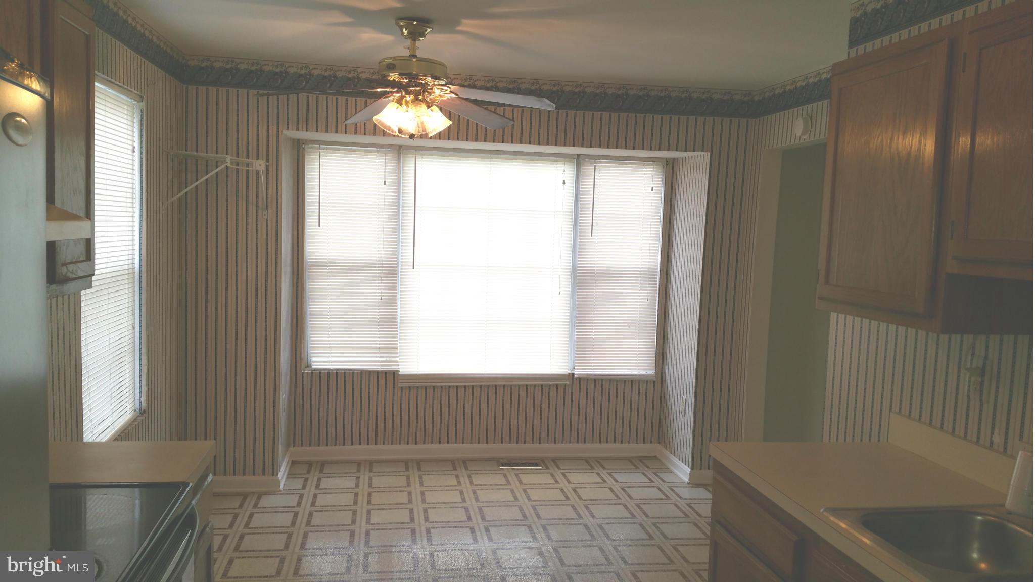 6617 Ronald Road Capitol Heights, MD 20743 - Photo 8 of 29 Eat In Kitchen