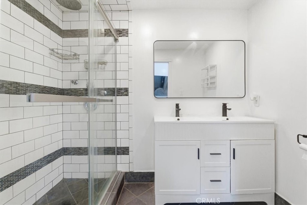 7959 Bothwell Road Reseda, CA 91335 - Photo 19 of 59