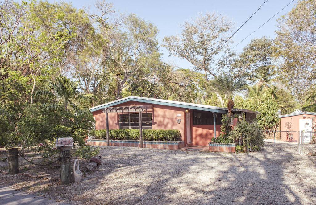988 Oleander Road Key Largo, FL 33037 - Photo 2 of 18 Front2