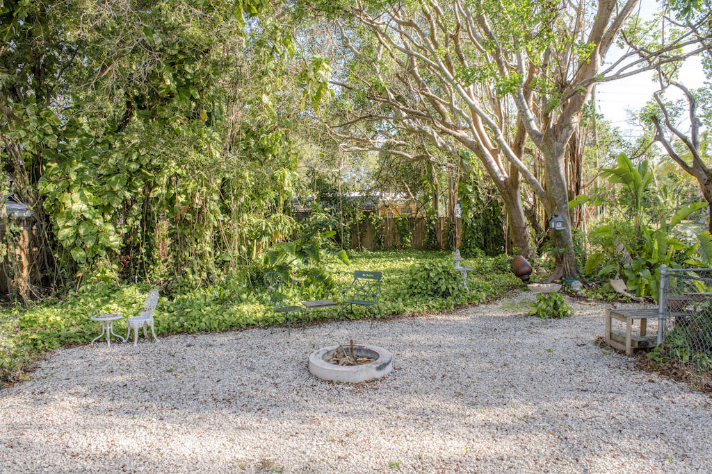 988 Oleander Road Key Largo, FL 33037 - Photo 18 of 18 Extra Lot