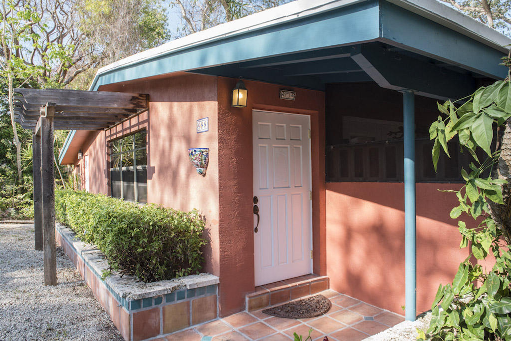 988 Oleander Road Key Largo, FL 33037 - Photo 4 of 18 FrontDoor
