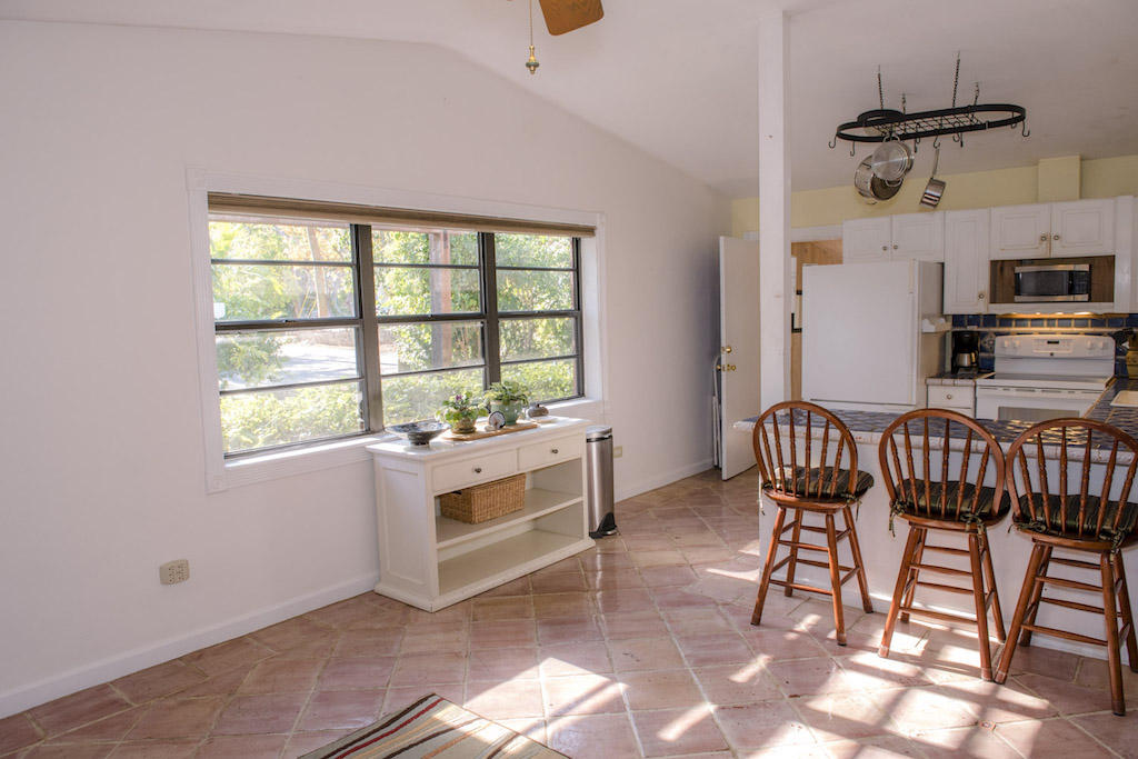 988 Oleander Road Key Largo, FL 33037 - Photo 6 of 18 Living Room 2