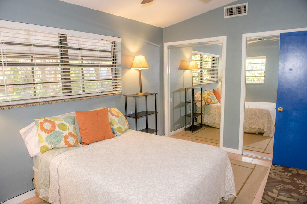 988 Oleander Road Key Largo, FL 33037 - Photo 10 of 18 Bedroom 1