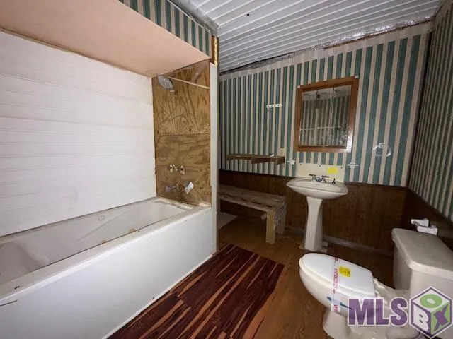 $74,900 | 181 Medical Lane, Grand Isle, LA 70358