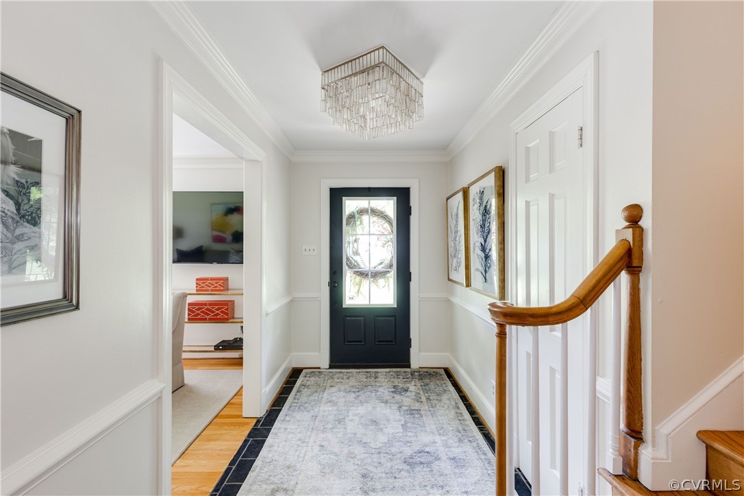 13331 Kingsmill Road Midlothian, VA 23113 - Photo 21 of 49 a view of a hallway with wooden floor and entryway