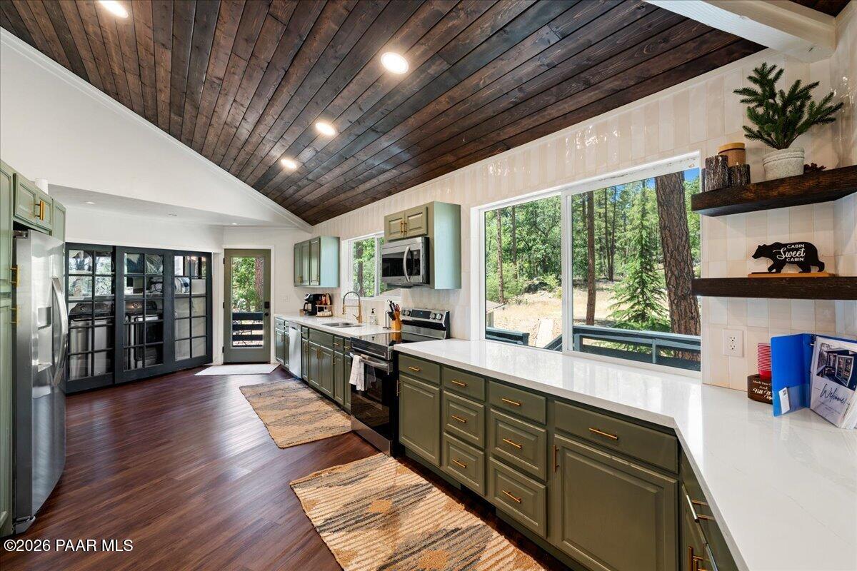 5979 Dearing Road Prescott, AZ 86305 - Photo 2 of 41 17-Kitchen