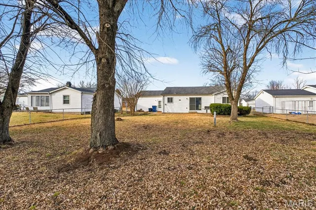 $199,999 | 4046 Del Lago Drive, Florissant, MO 63034