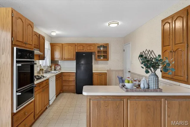 $199,999 | 4046 Del Lago Drive, Florissant, MO 63034