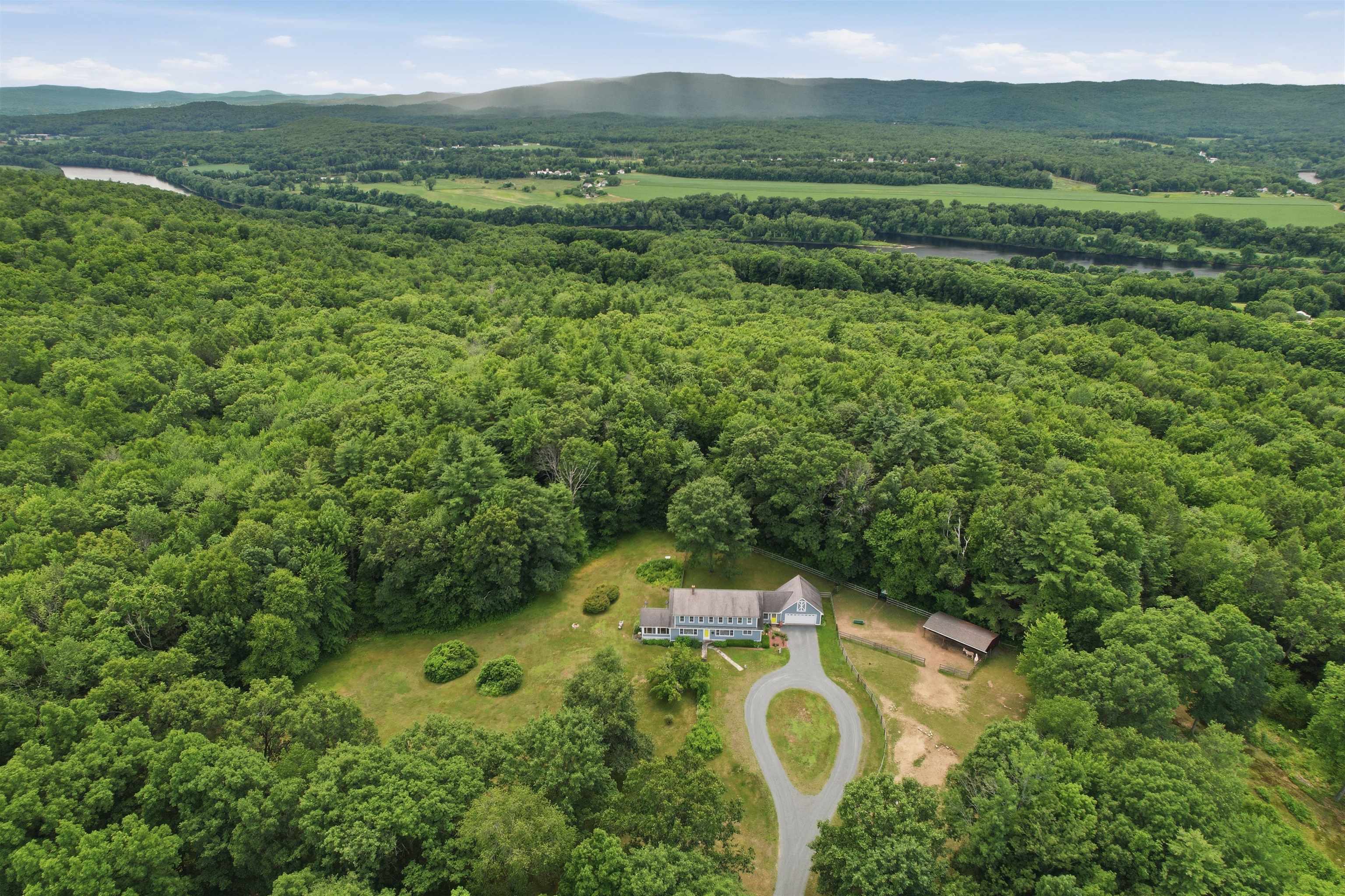 72 Old Northfield Road Hinsdale, NH 03451 - Photo 3 of 58