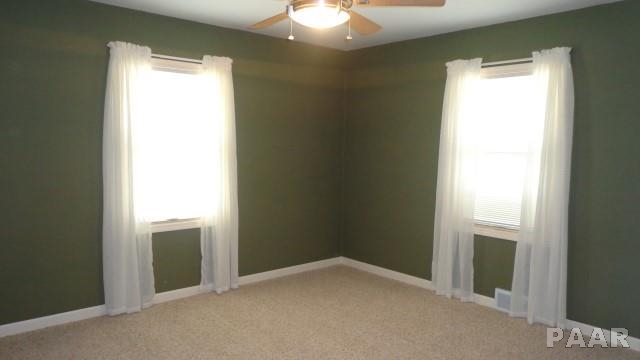 211 West Ridgemont Road Peoria, IL 61614 - Photo 20 of 36 Gallery Image 20