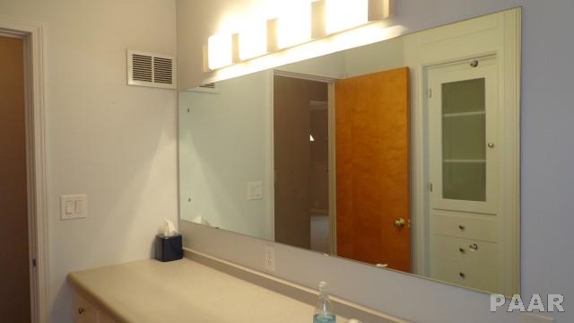 211 West Ridgemont Road Peoria, IL 61614 - Photo 24 of 36 Gallery Image 24