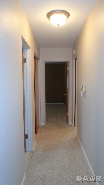 211 West Ridgemont Road Peoria, IL 61614 - Photo 27 of 36 Gallery Image 27