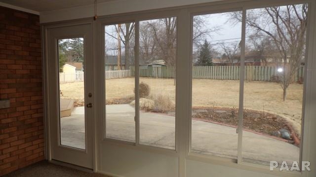 211 West Ridgemont Road Peoria, IL 61614 - Photo 29 of 36 Gallery Image 29