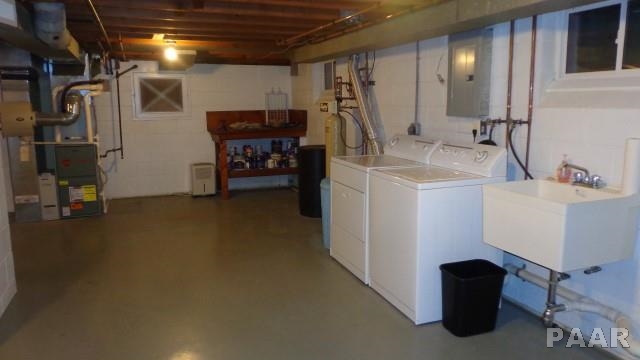 211 West Ridgemont Road Peoria, IL 61614 - Photo 32 of 36 Gallery Image 32