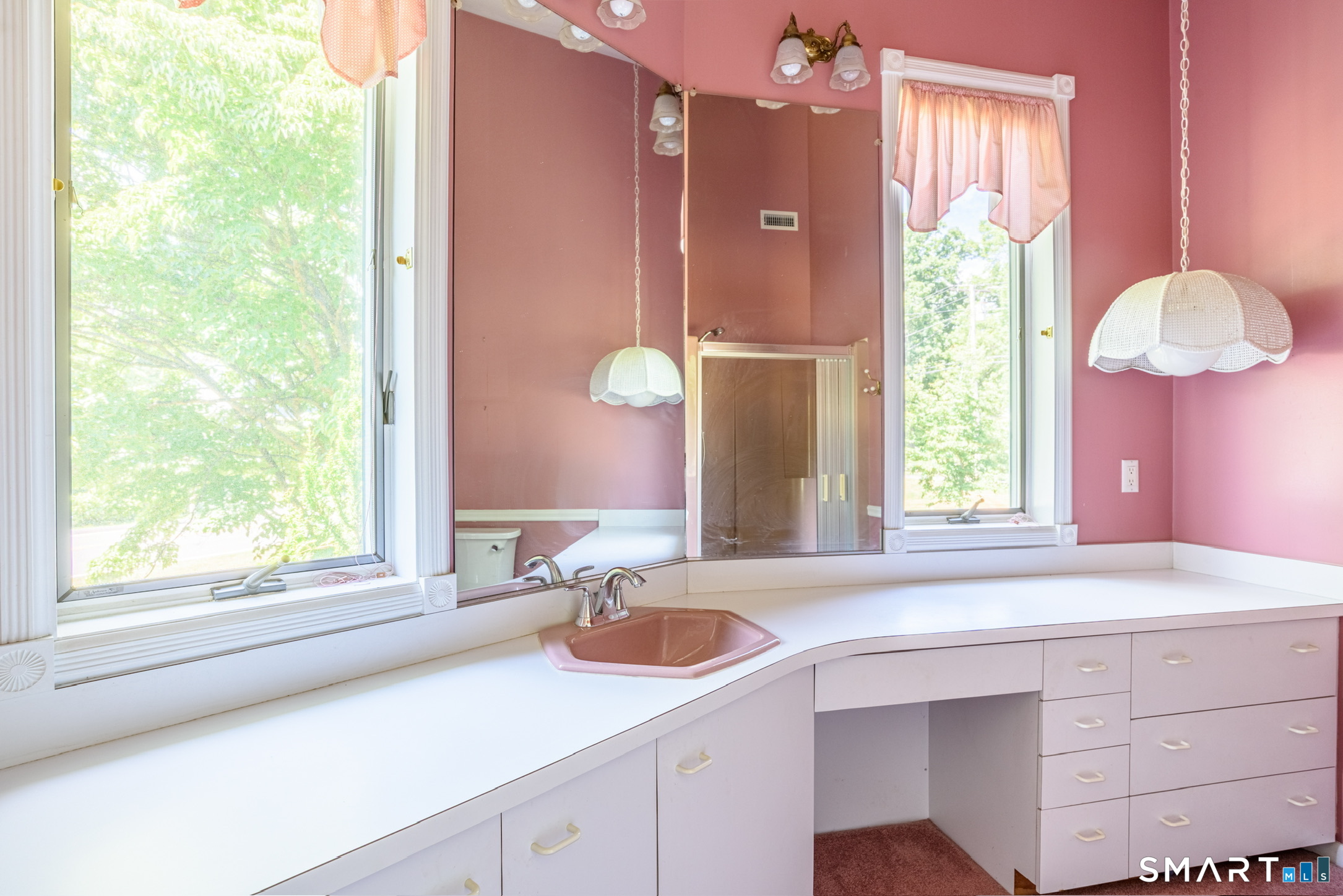 142 Williams Road Trumbull, CT 06611 - Photo 15 of 40