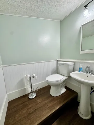 $318,000 | 45633 300th Street, Roseau, MN 56751