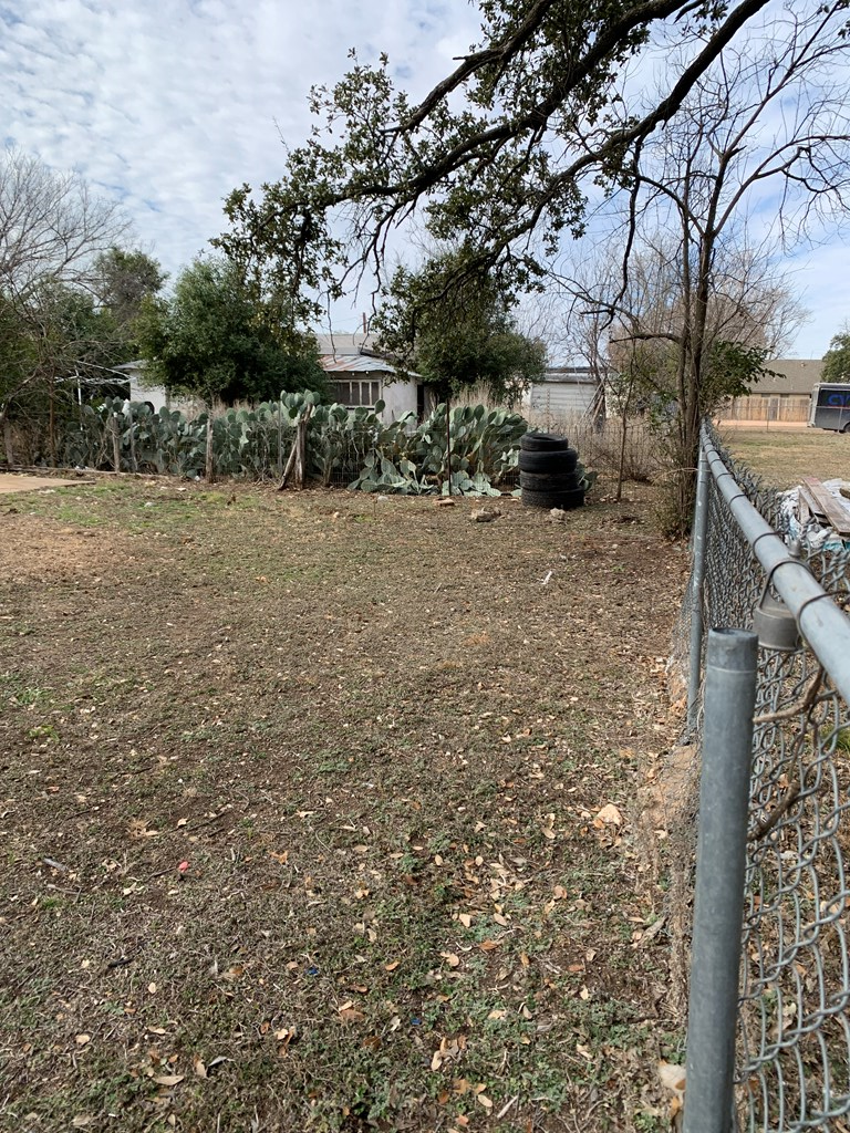 1104 South Pecan Street Brady, TX 76825 - Photo 35 of 50