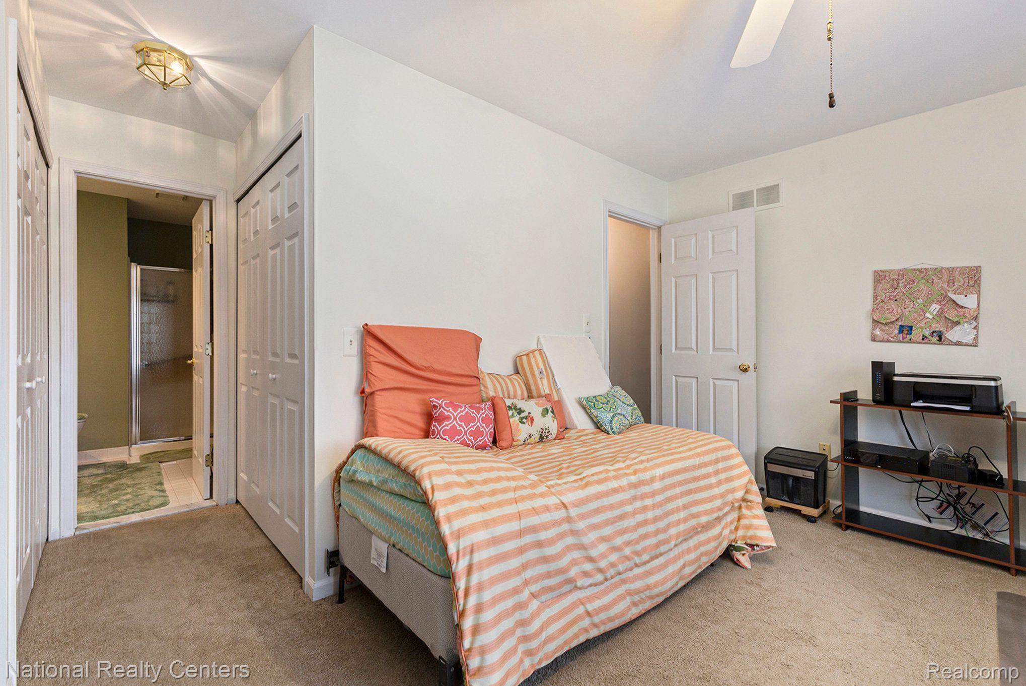 2192 London Bridge Drive Rochester, MI 48307 - Photo 10 of 15 Gallery Image 10