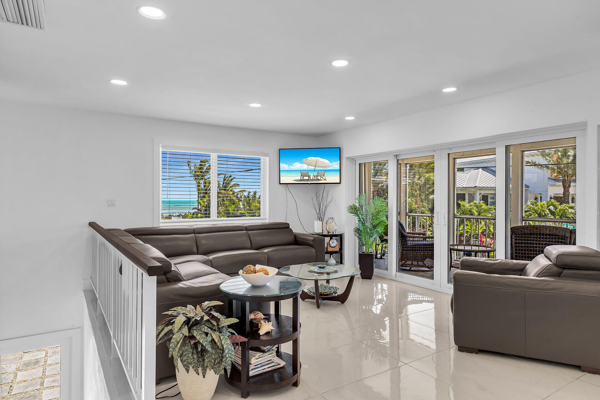 309 Jasmine Street Duck Key, FL 33050 - Photo 11 of 37 a living room with furniture and window