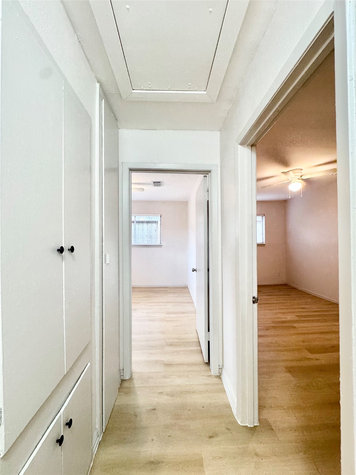 1307 Willard Street, Unit 4 Houston, TX 77006 - Photo 11 of 26 a view of a bathroom