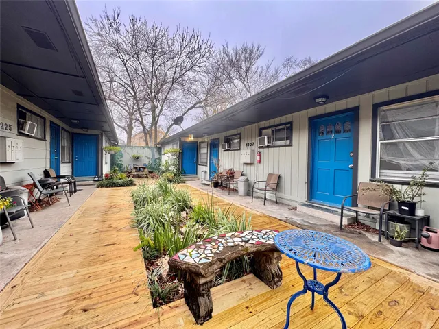 $1,495 | 1307 Willard Street, Unit 4, Houston, TX 77006