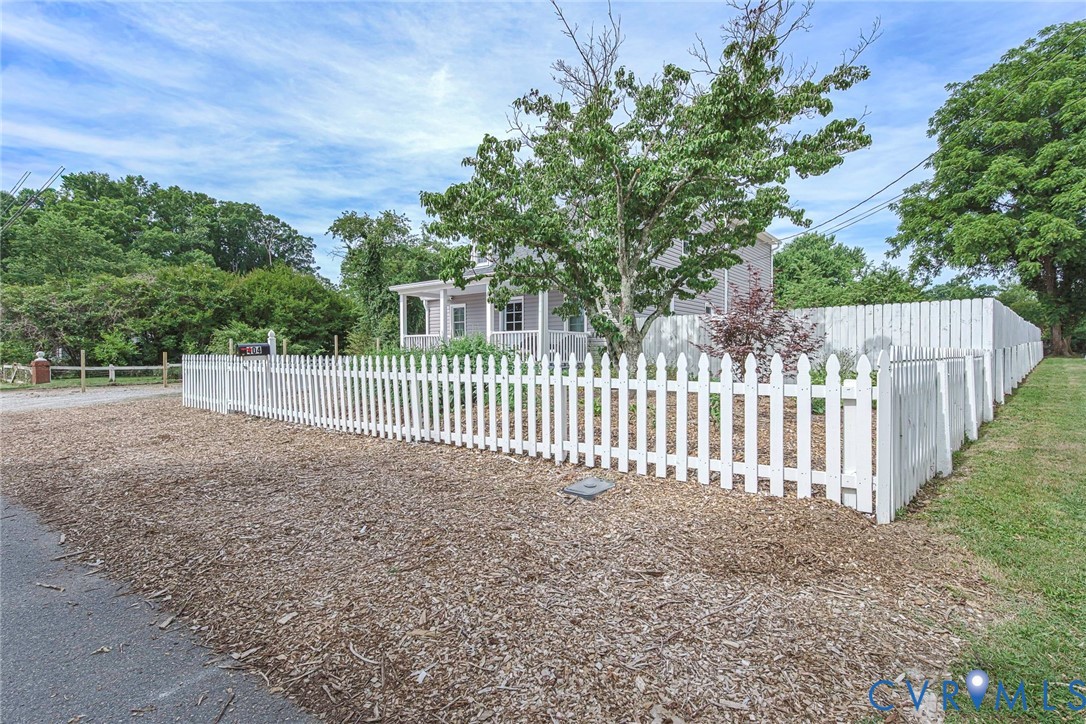 404 Short Street Ashland, VA 23005 - Photo 5 of 66