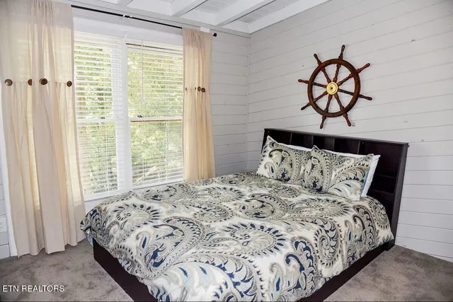 $1,399,000 | 226 Deer Run Point, La Follette, TN 37766