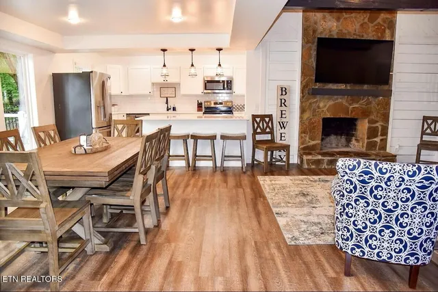 $1,399,000 | 226 Deer Run Point, La Follette, TN 37766