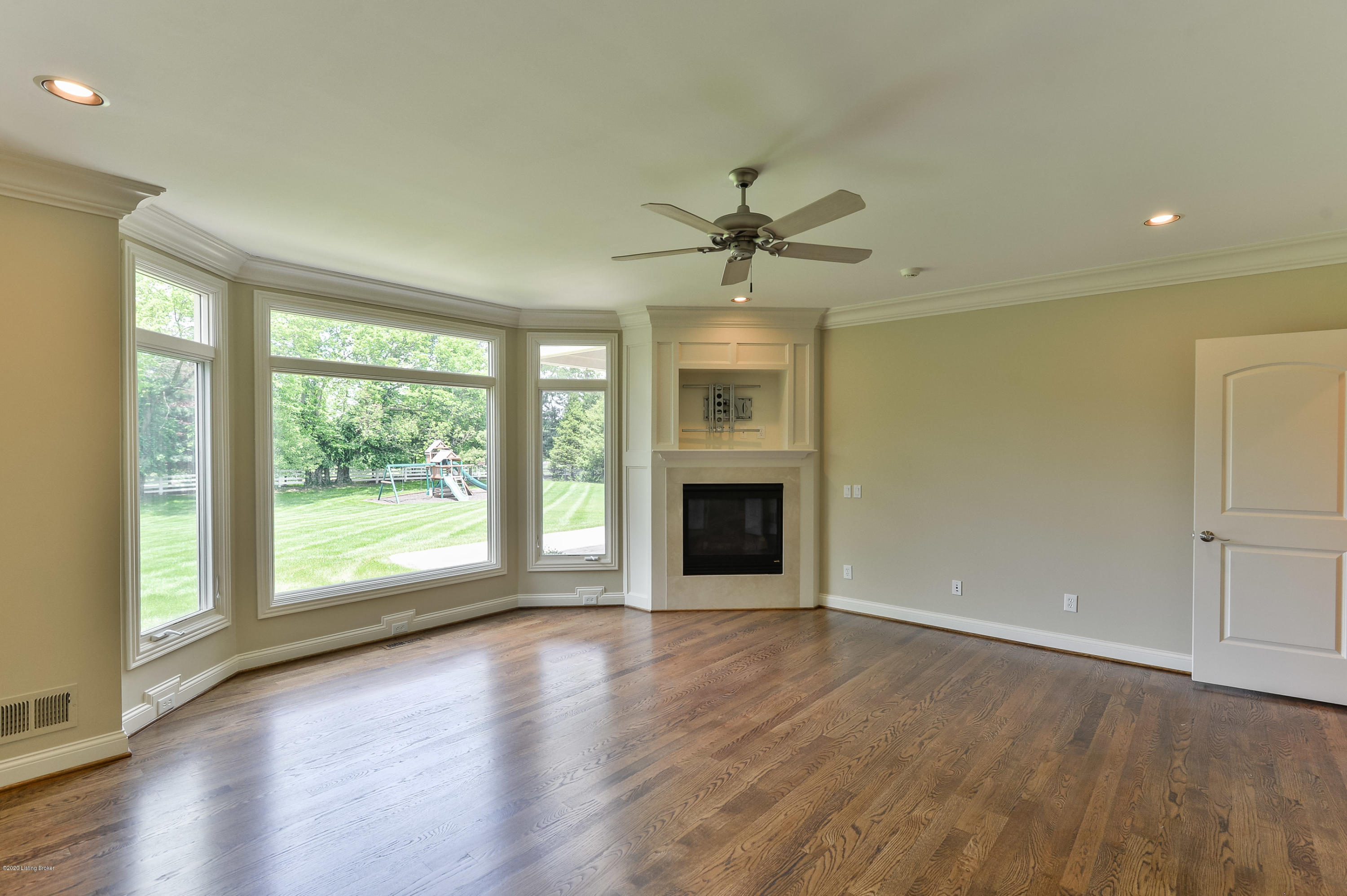 7910 Farm Spring Drive Prospect, KY 40059 - Photo 24 of 50 43 20200507-6602