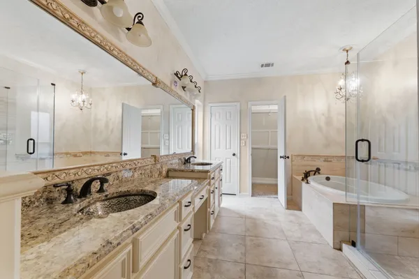 $475,000 | 13807 Balmore Circle, Houston, TX 77069