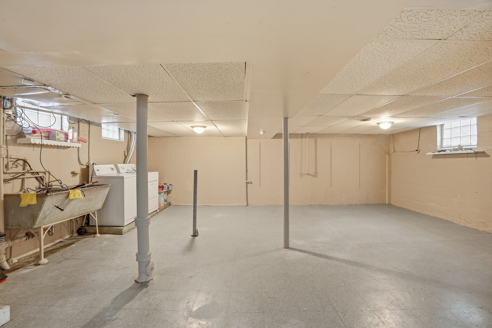 11056 South State Line Road Chicago, IL 60617 - Photo 15 of 19