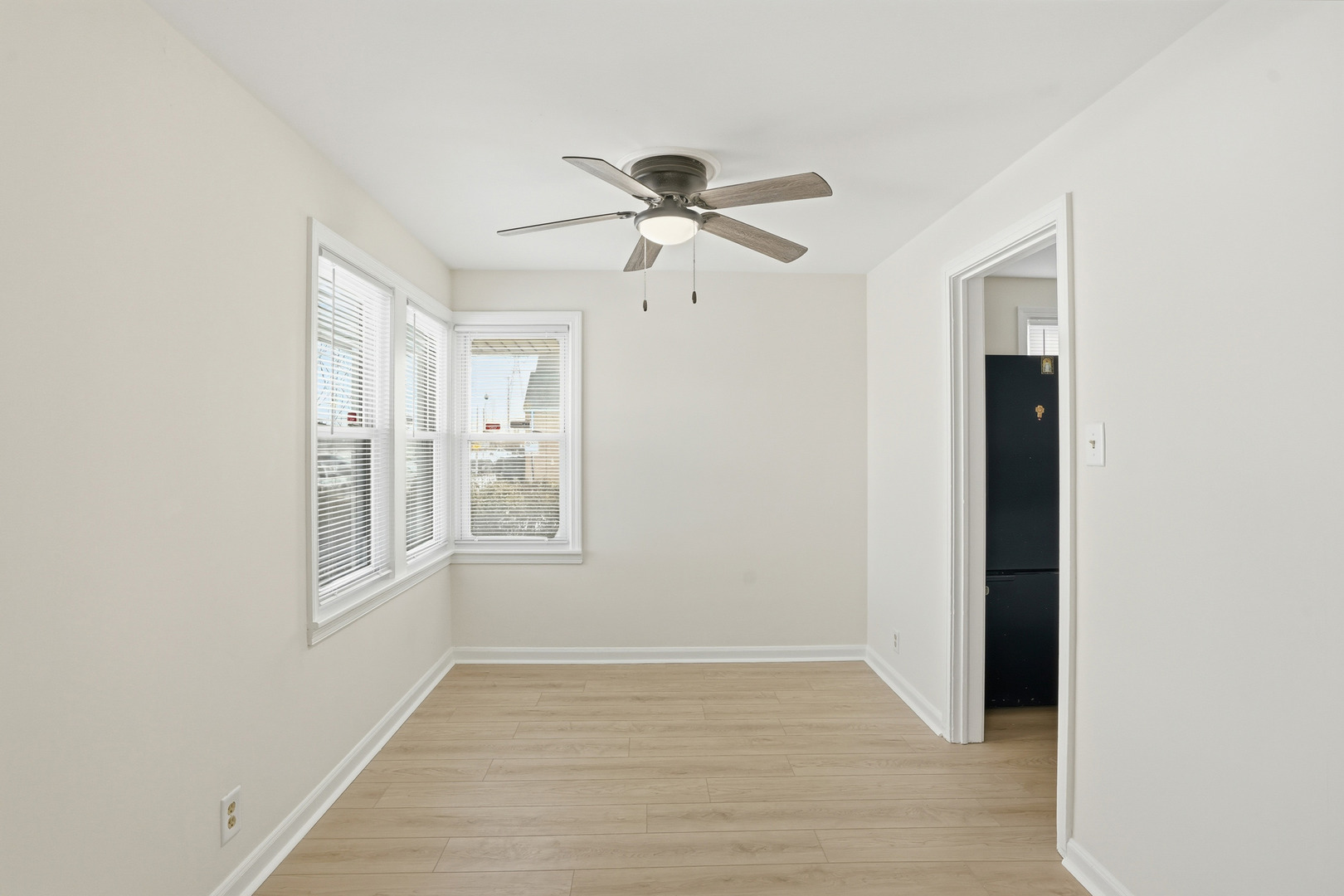 11056 South State Line Road Chicago, IL 60617 - Photo 5 of 19