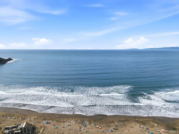 $1,399,000 | 943 Anza Drive, Pacifica, CA 94044