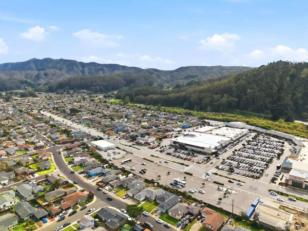$1,399,000 | 943 Anza Drive, Pacifica, CA 94044
