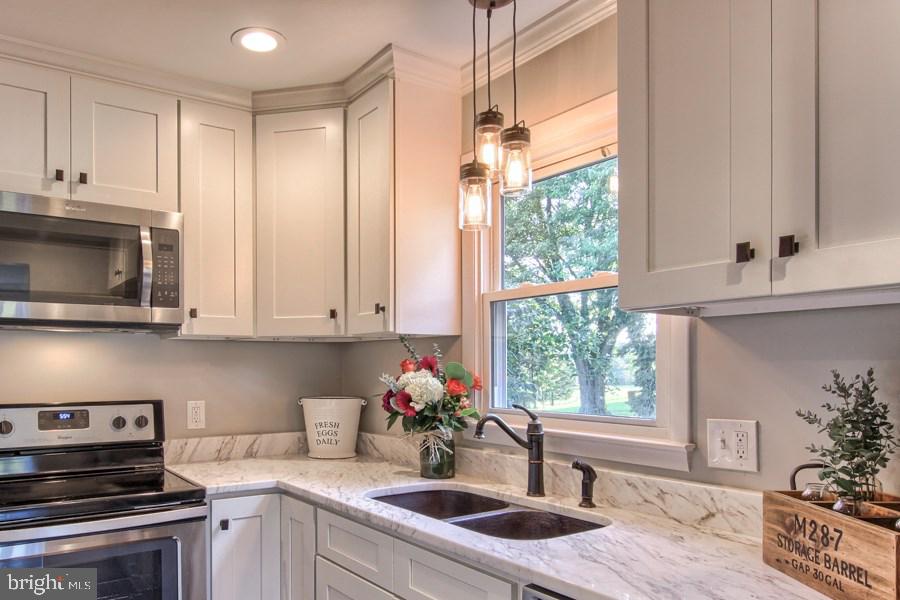 7845 Moyer Road Harrisburg, PA 17112 - Photo 12 of 23 Gallery Image 12
