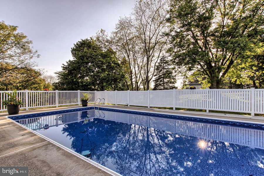 7845 Moyer Road Harrisburg, PA 17112 - Photo 16 of 23 Gallery Image 16