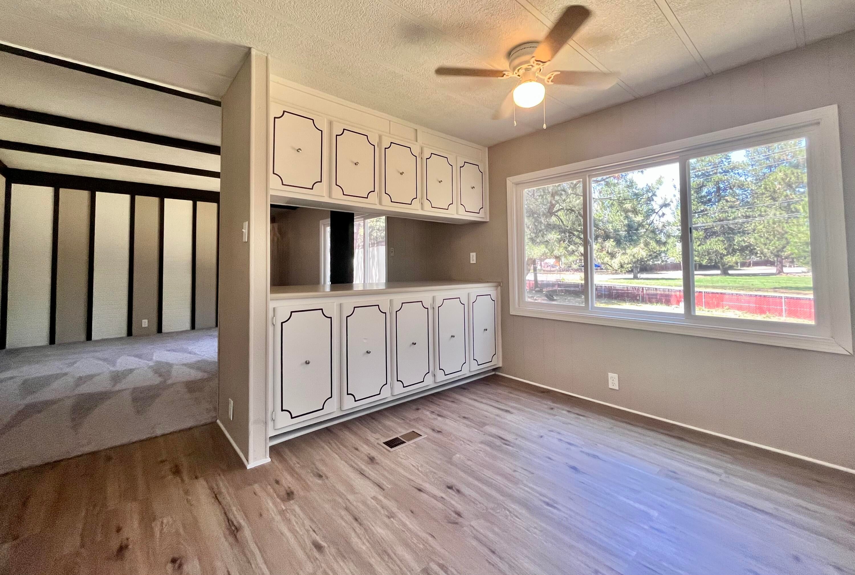 60311 Cheyenne Road, Unit 15 Bend, OR 97702 - Photo 7 of 24 IMG_3918 2