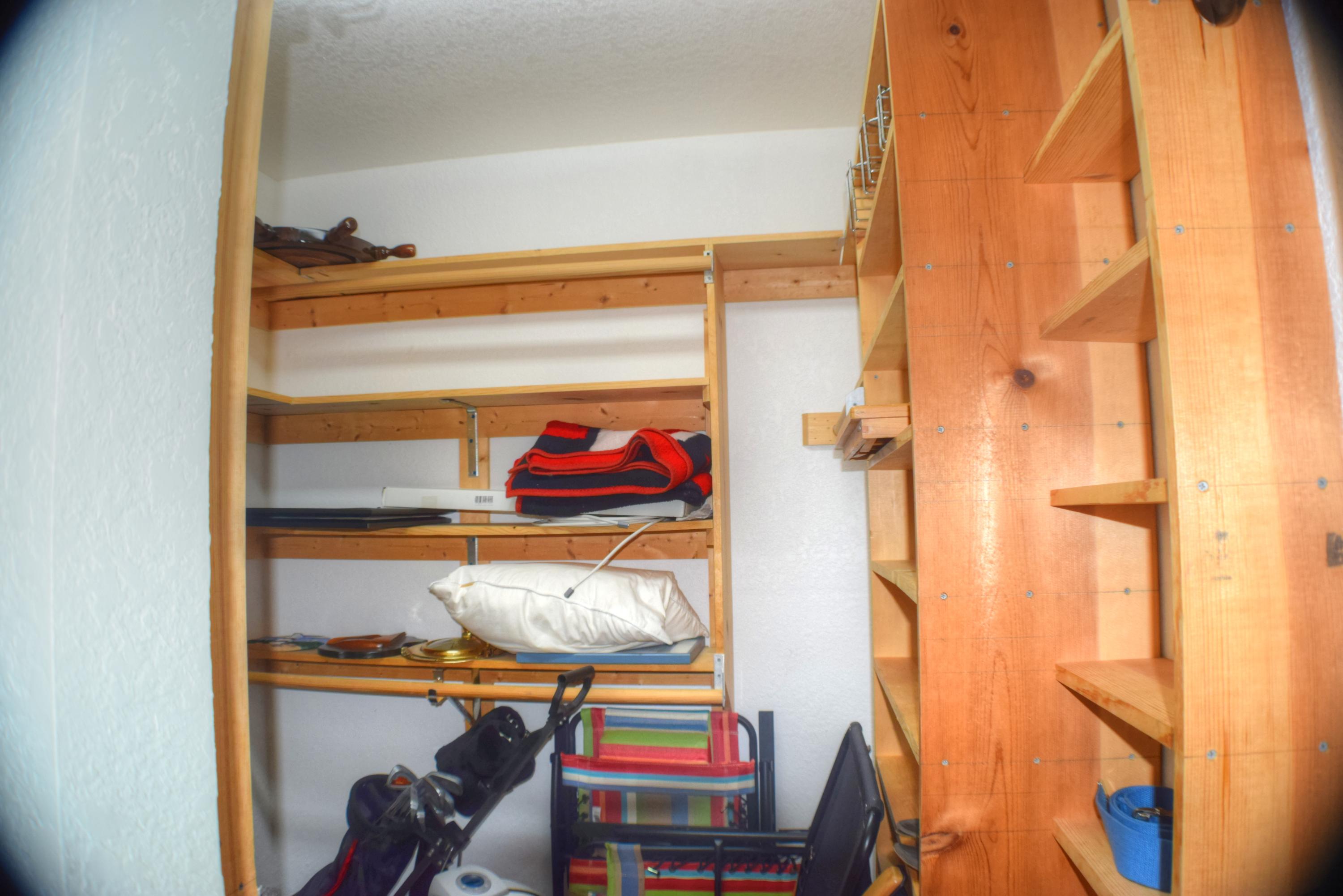 164 Coral Road Islamorada, FL 33036 - Photo 13 of 31 Walkin Closets in all Suites