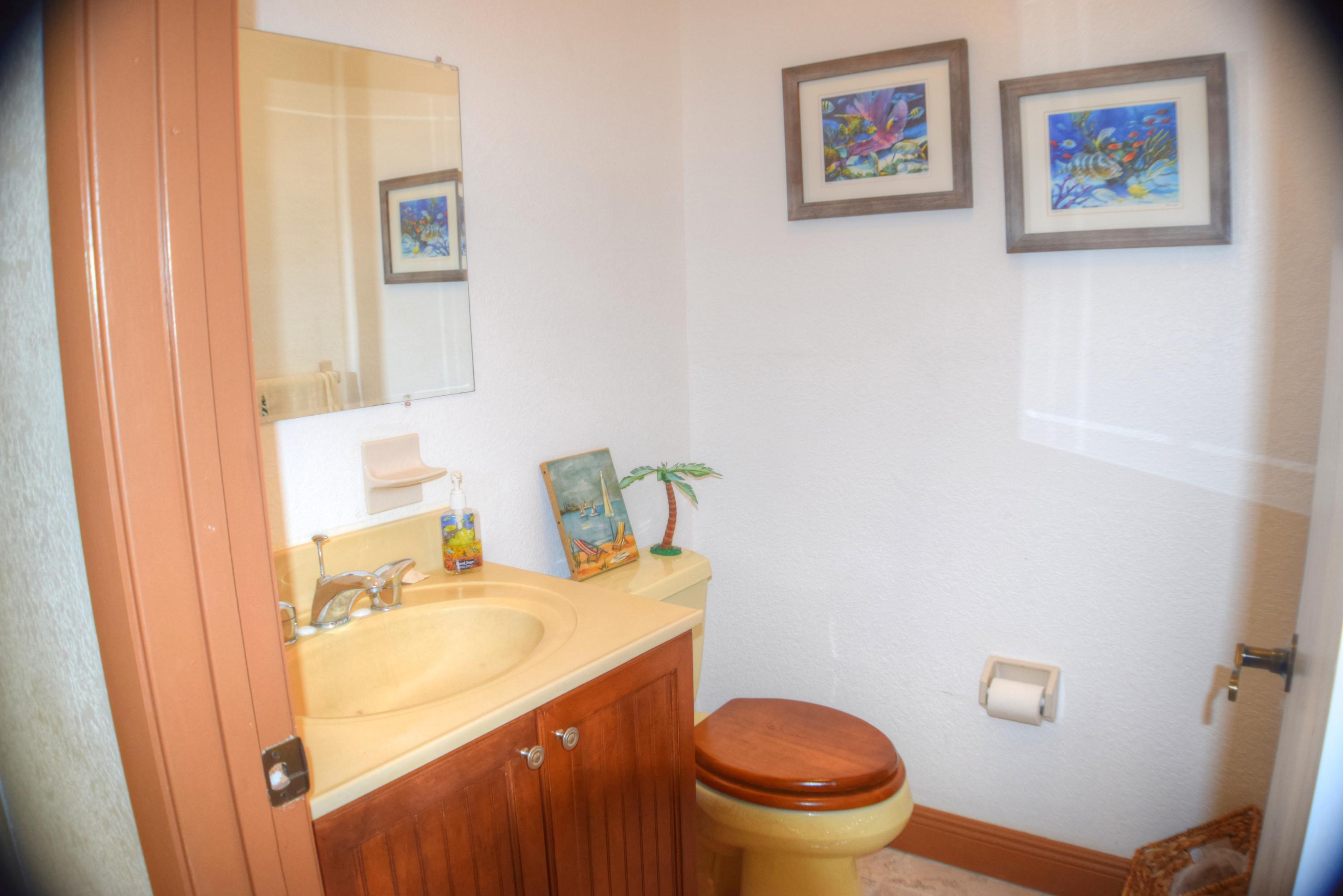 164 Coral Road Islamorada, FL 33036 - Photo 16 of 31 Half Bath