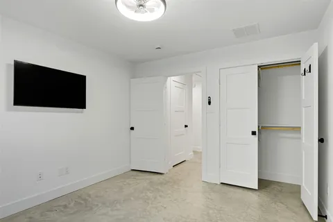 $649,500 | 410 East 33rd Street, Houston, TX 77018