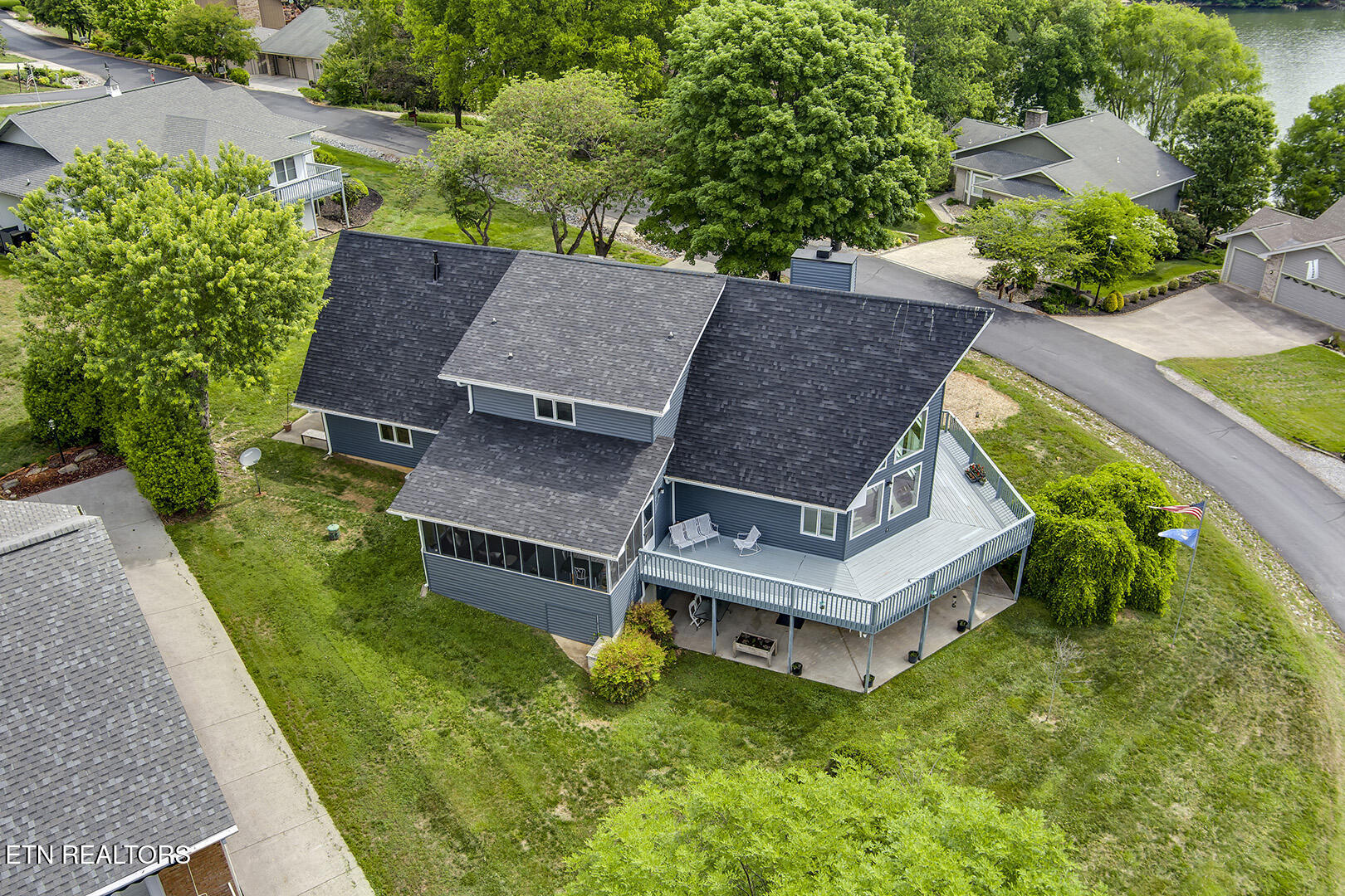 242 Chatuga Way Loudon, TN 37774 - Photo 55 of 60 55_242 Chatuga Way_FrontLeftElevated