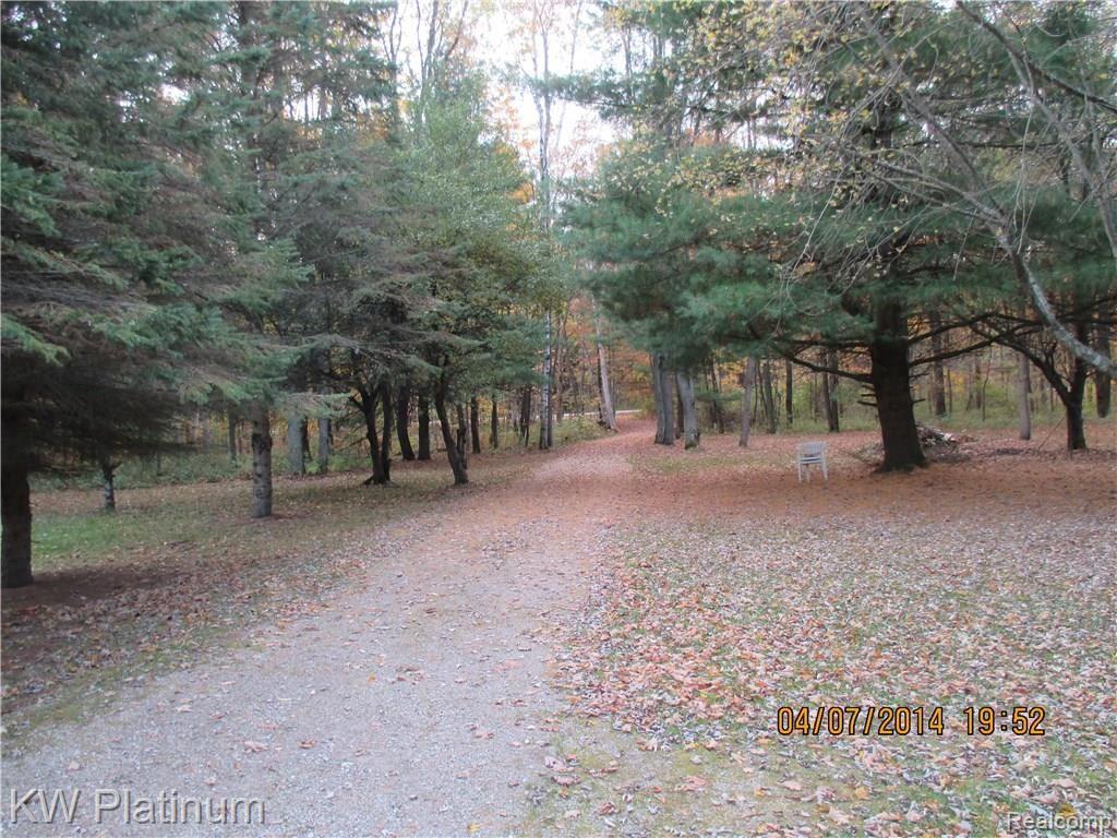 7176 Phillips Road North Street, MI 48049 - Photo 7 of 9 Front drive