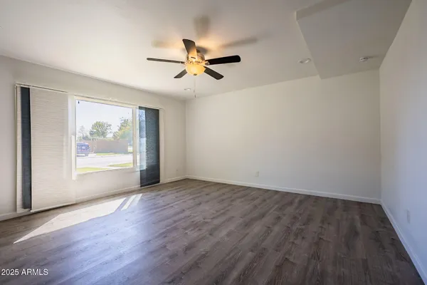 $2,400 | 12 East Hermosa Drive, Tempe, AZ 85282