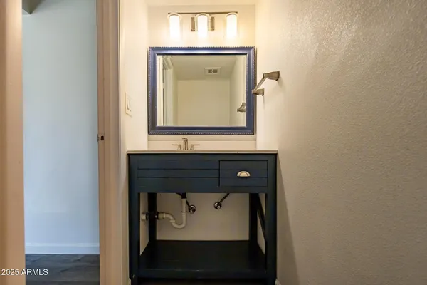 $2,400 | 12 East Hermosa Drive, Tempe, AZ 85282