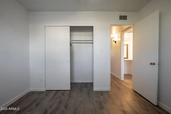 $2,400 | 12 East Hermosa Drive, Tempe, AZ 85282