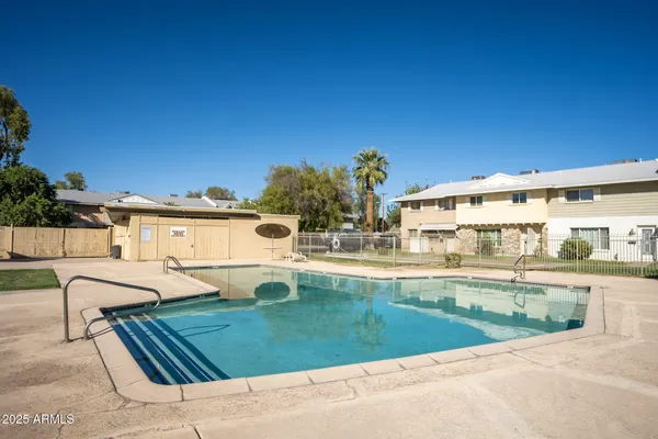 $2,400 | 12 East Hermosa Drive, Tempe, AZ 85282