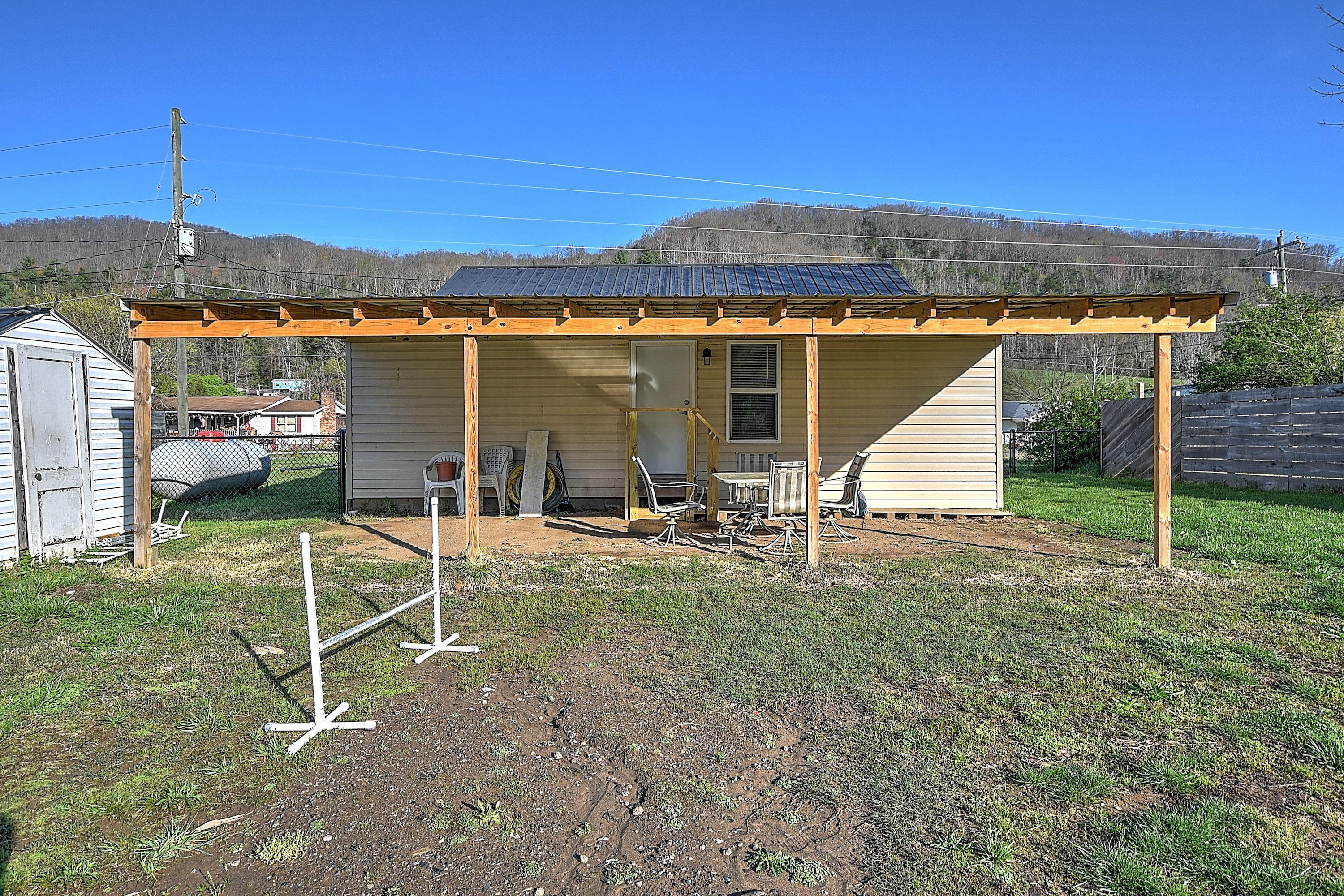166 Bumpus Cove Road Erwin, TN 37650 - Photo 24 of 50 166 Bumpus Cove-24